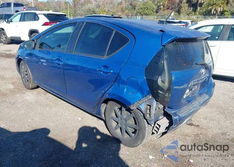 2012 Toyota Prius C Three z USA, uszkodzony, nr VIN JTDKDTB34C1019171